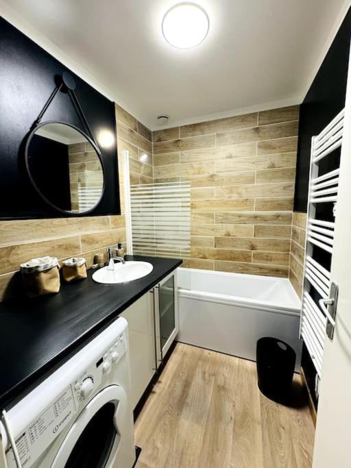 Maison Renovee Et Chaleureuse Proche Du Memorial Caen Exteriér fotografie